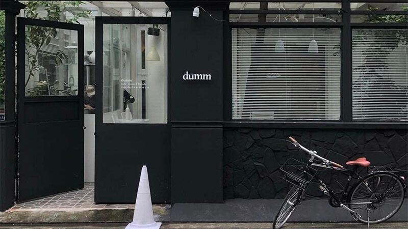 Dumm Café