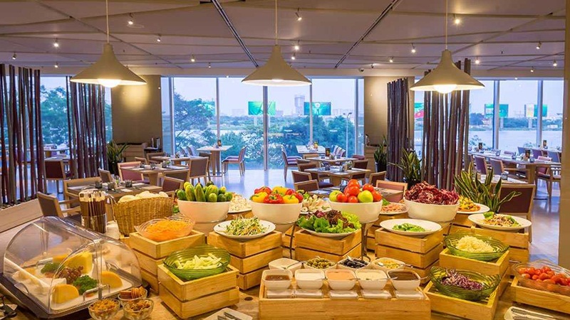 Nhà hàng Buffet tại Liberty Central Saigon Riverside Hotel