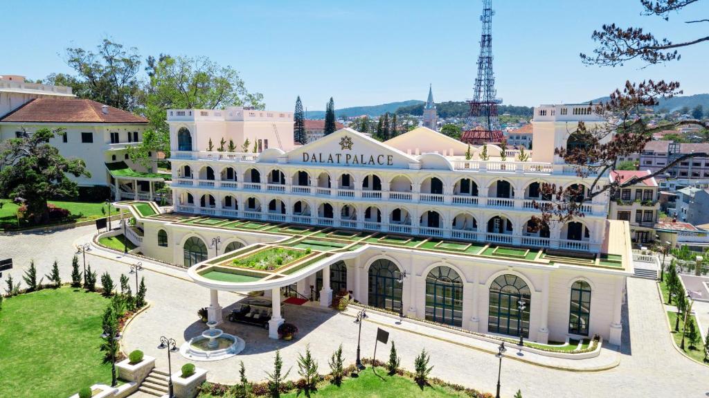 Dalat Palace Heritage Hotel, Đà Lạt – Cập nhật Giá năm 2023